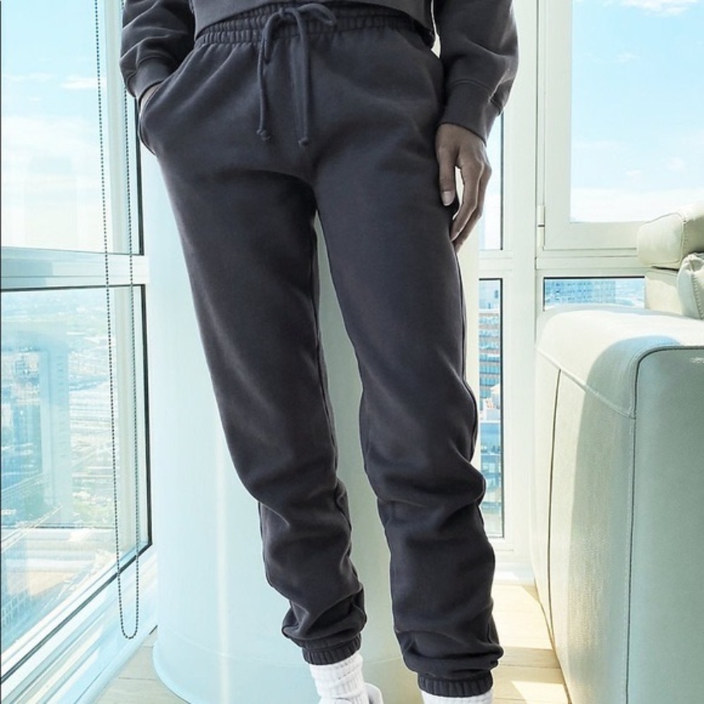 black TNA boyfriend sweatpants